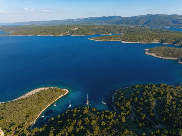 yacht mooring fees croatia